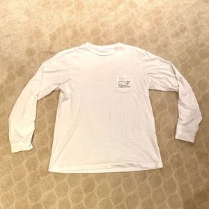 Men’s Medium Vineyard Vines Christmas T-shirt